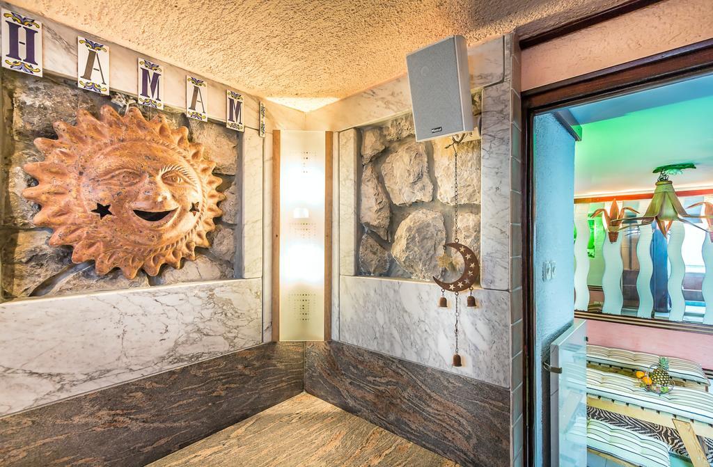 Villa Roses Apartments & Wellness Ičići Exteriör bild