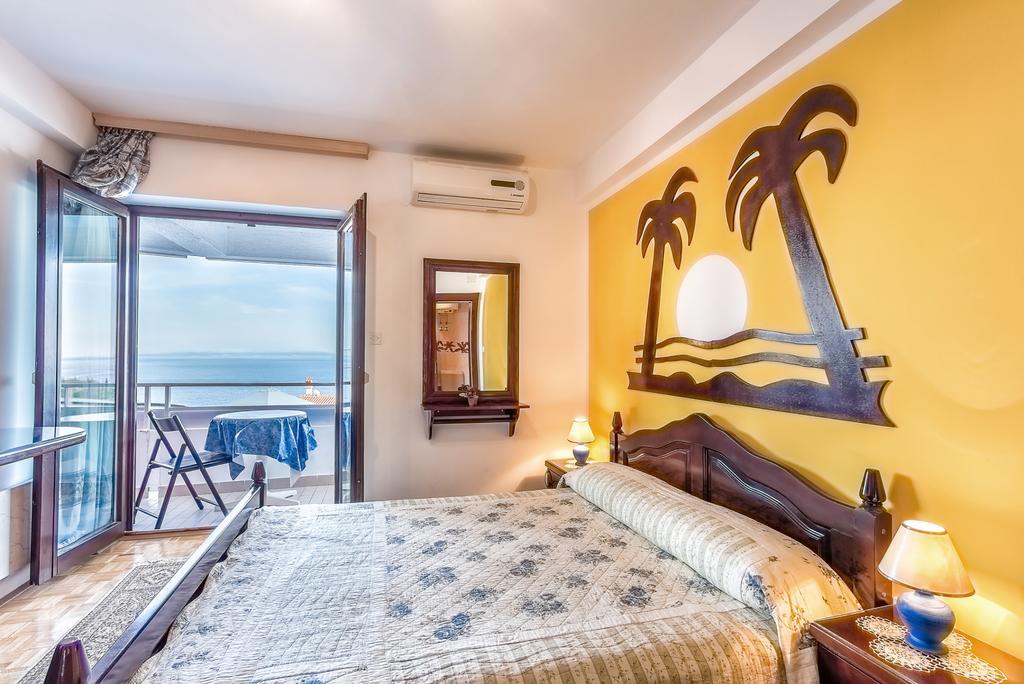 Villa Roses Apartments & Wellness Ičići Exteriör bild