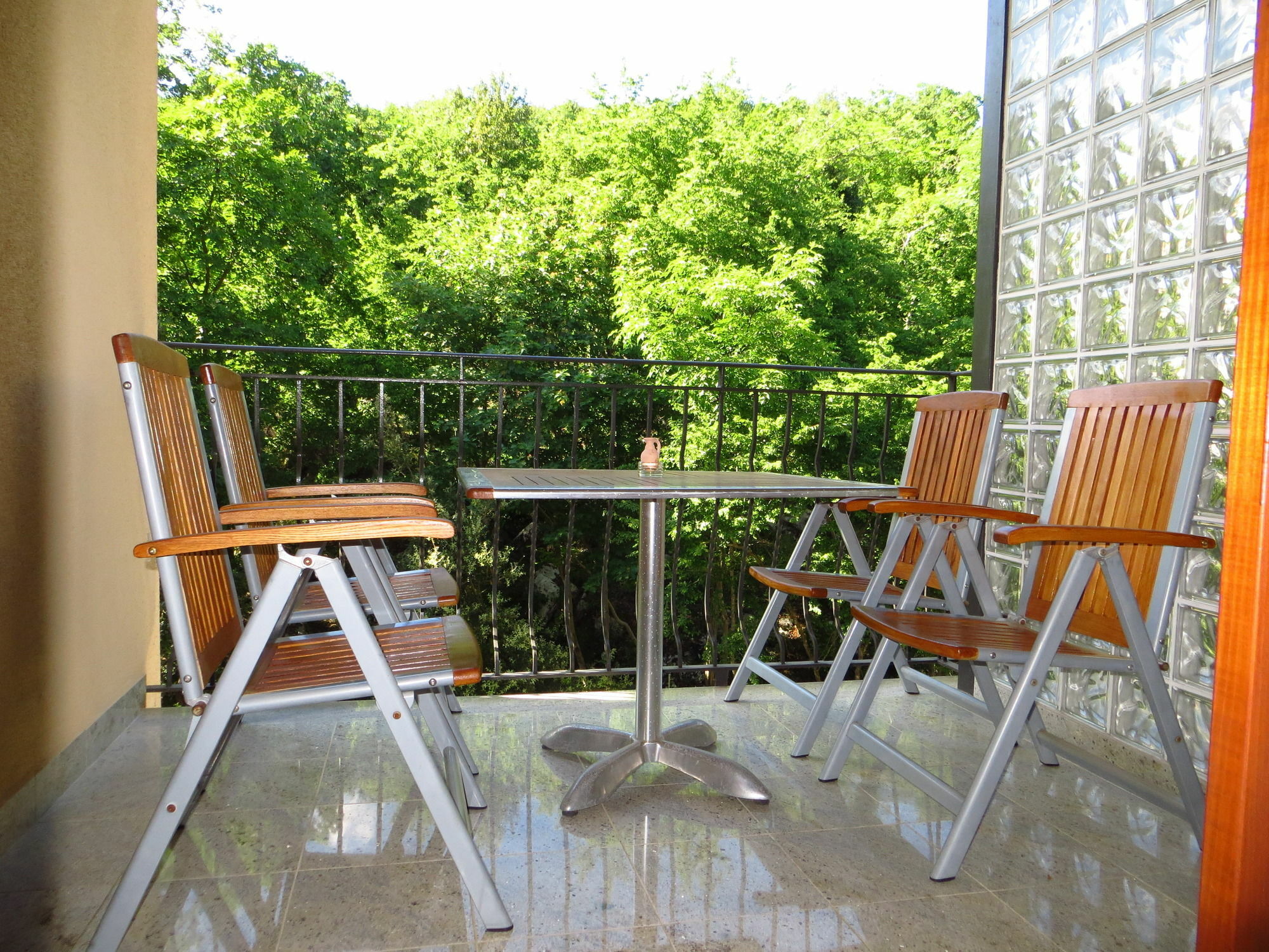 Villa Roses Apartments & Wellness Ičići Exteriör bild