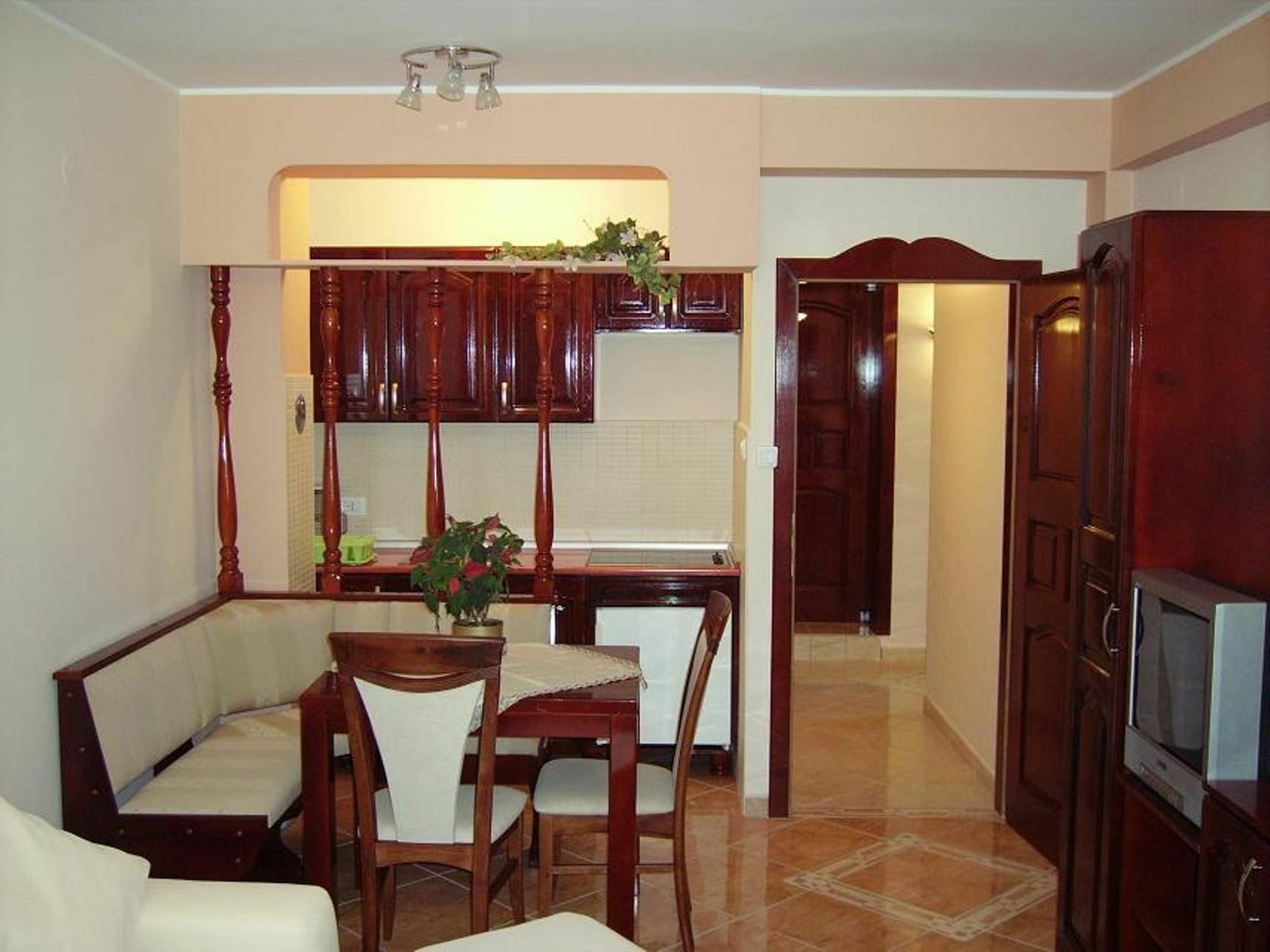 Villa Roses Apartments & Wellness Ičići Exteriör bild