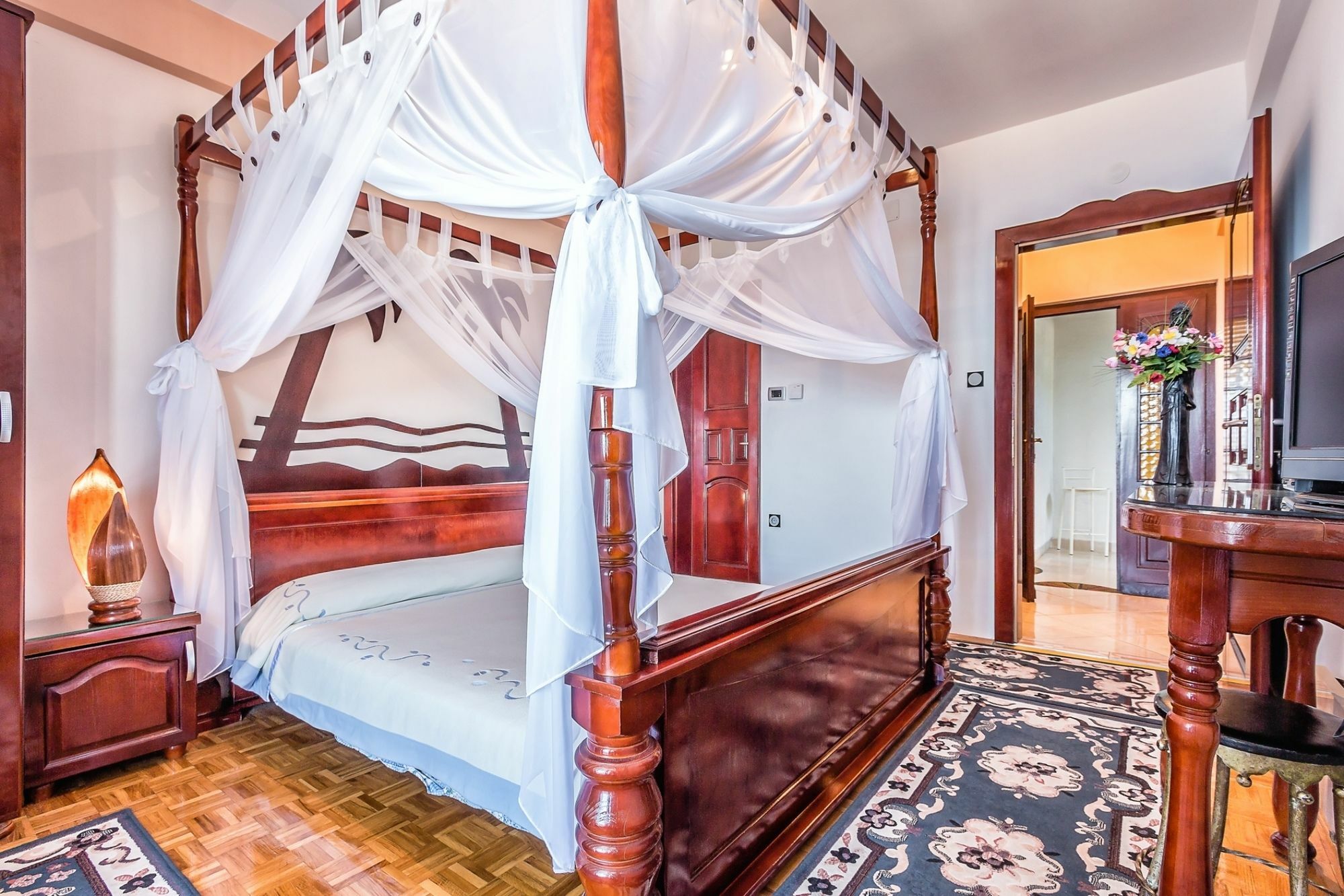 Villa Roses Apartments & Wellness Ičići Exteriör bild