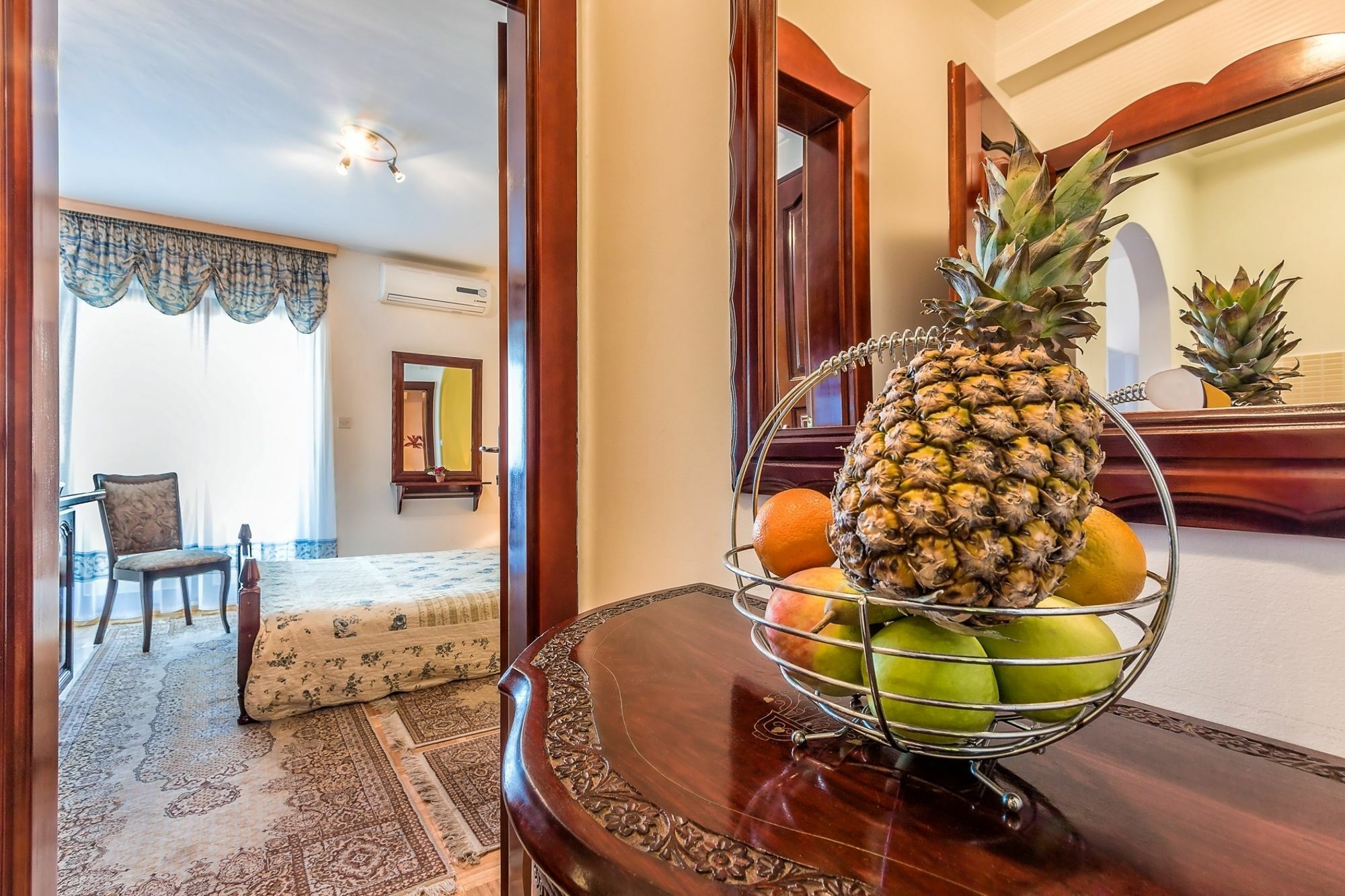 Villa Roses Apartments & Wellness Ičići Exteriör bild